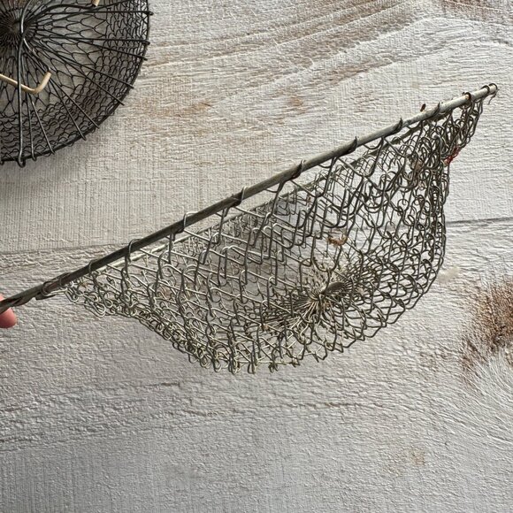 Set of Two Wire Mesh Kitchen Baskets - Collapsible Wire Strainers - Picture 4 of 6